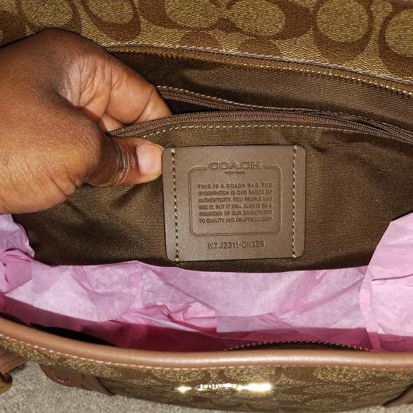 COACH Ashton Tote Signature Canvas/Leather KHAKI/SADDLE - NWOT. - Picture 3 of 4
